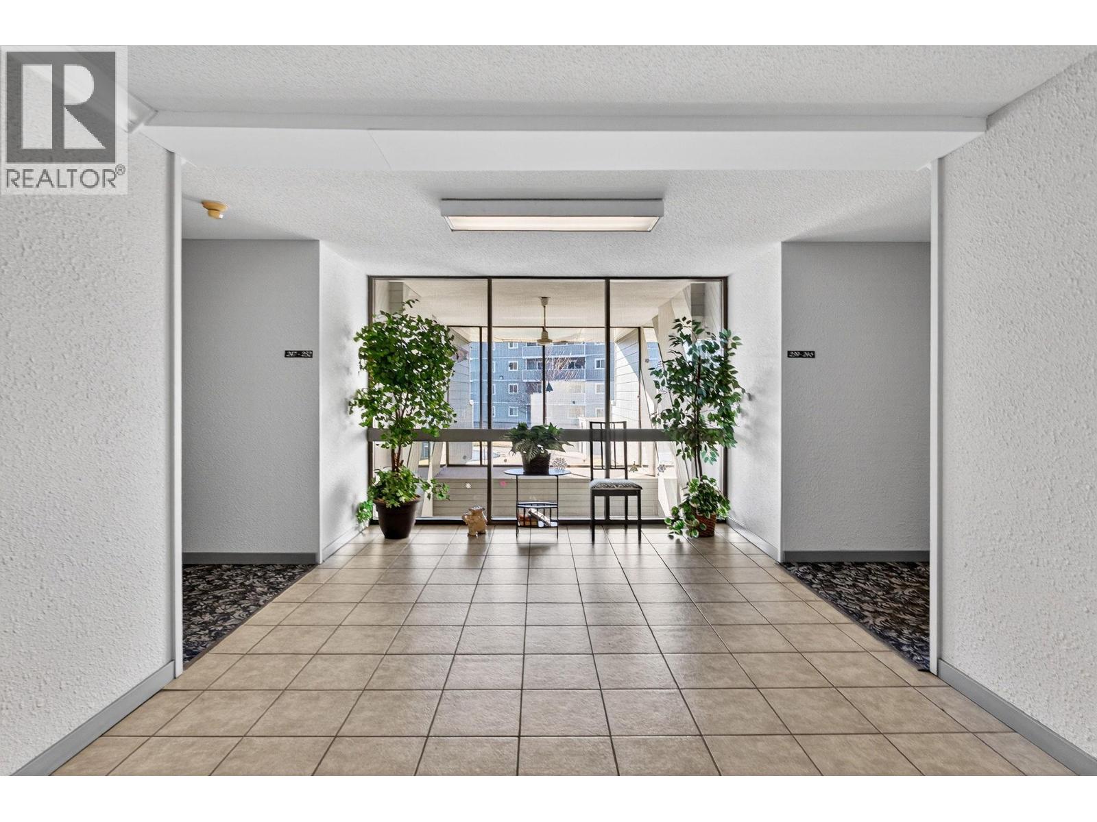 247 715 Leathead Road, Kelowna