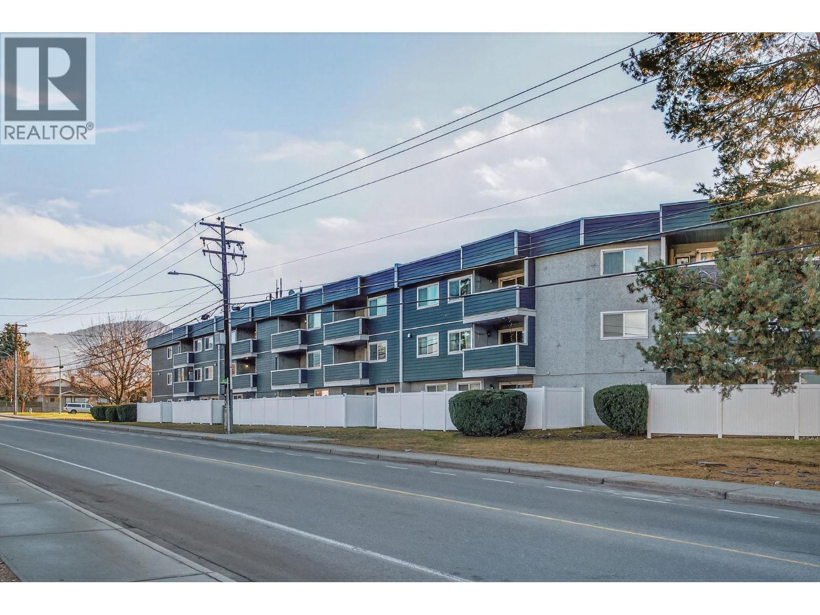 247 715 Leathead Road, Kelowna