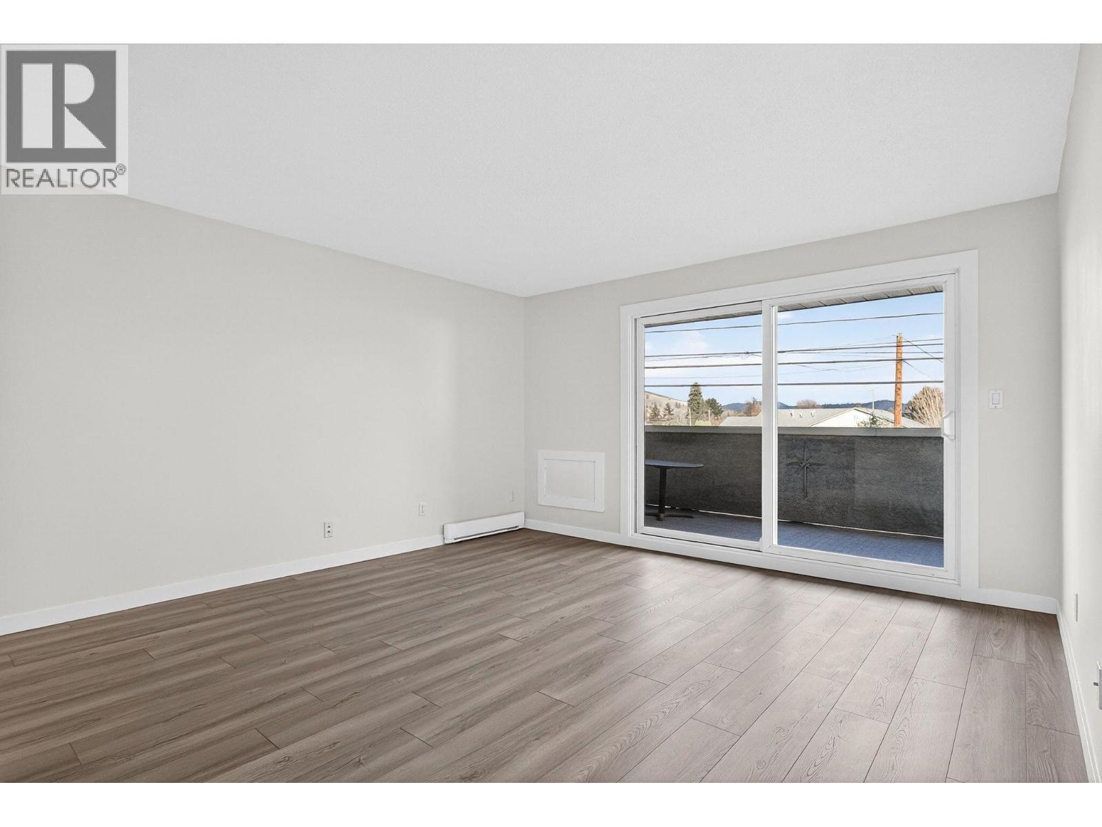 247 715 Leathead Road, Kelowna