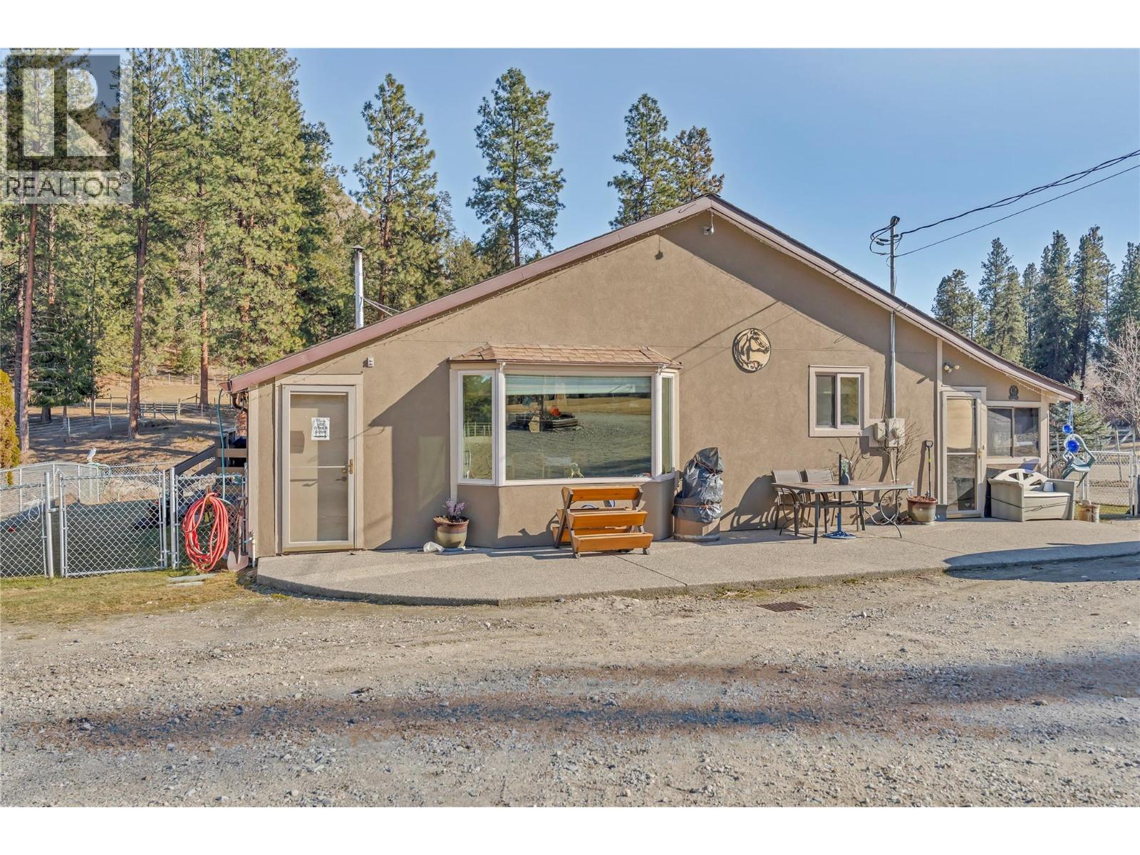 5615 Simpson Road - Photo 2 of 35, Summerland, British Columbia