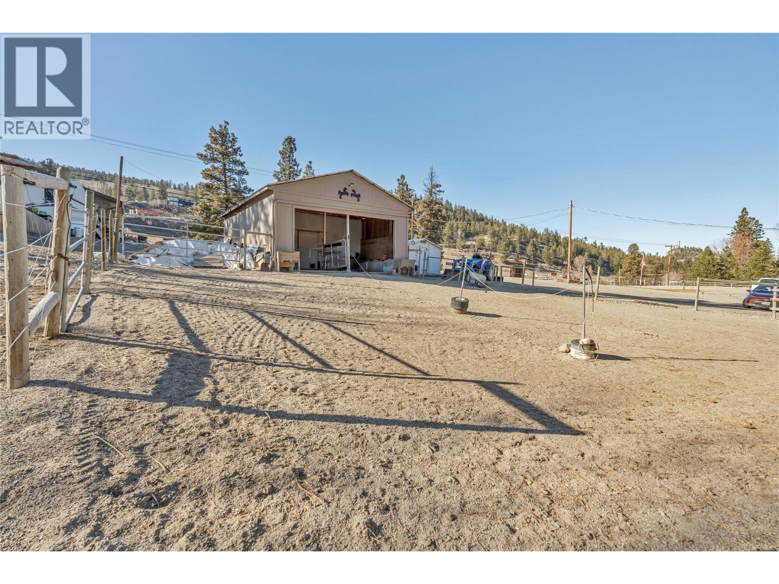 5615 Simpson Road, Summerland