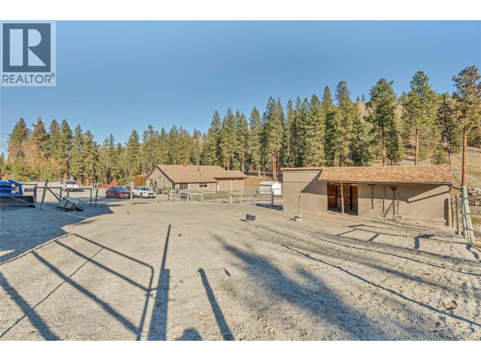 5615 Simpson Road, Summerland