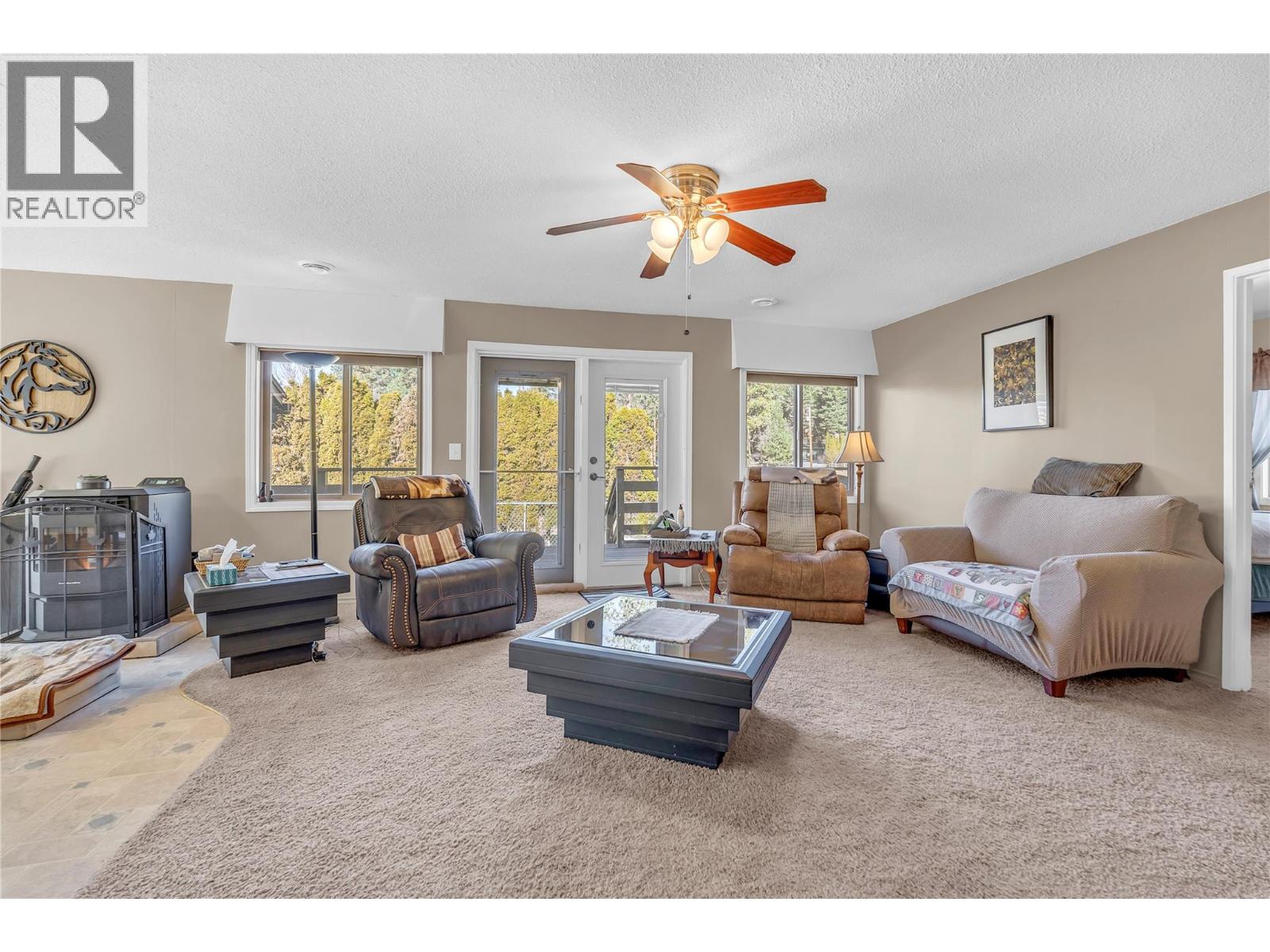 5615 Simpson Road, Summerland