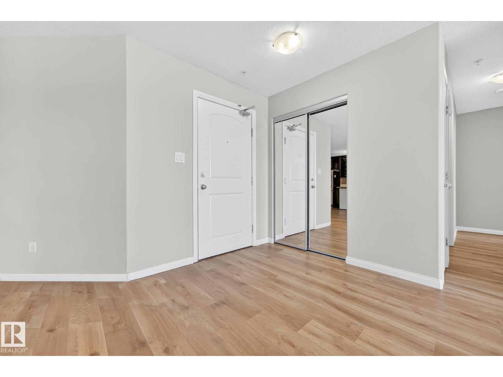 
          319 1204 156 Street NW
            <br/>
            <span>Edmonton</span>
            , 
            <span>AB</span>
             <span>T6R0R6</span>
        