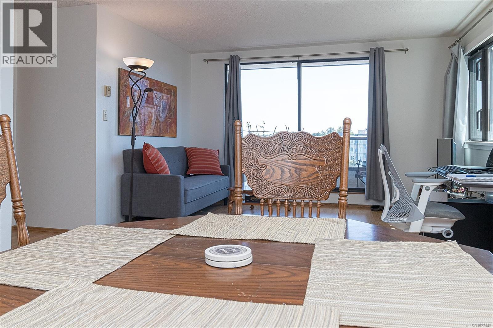 809 1630 Quadra Street, Victoria