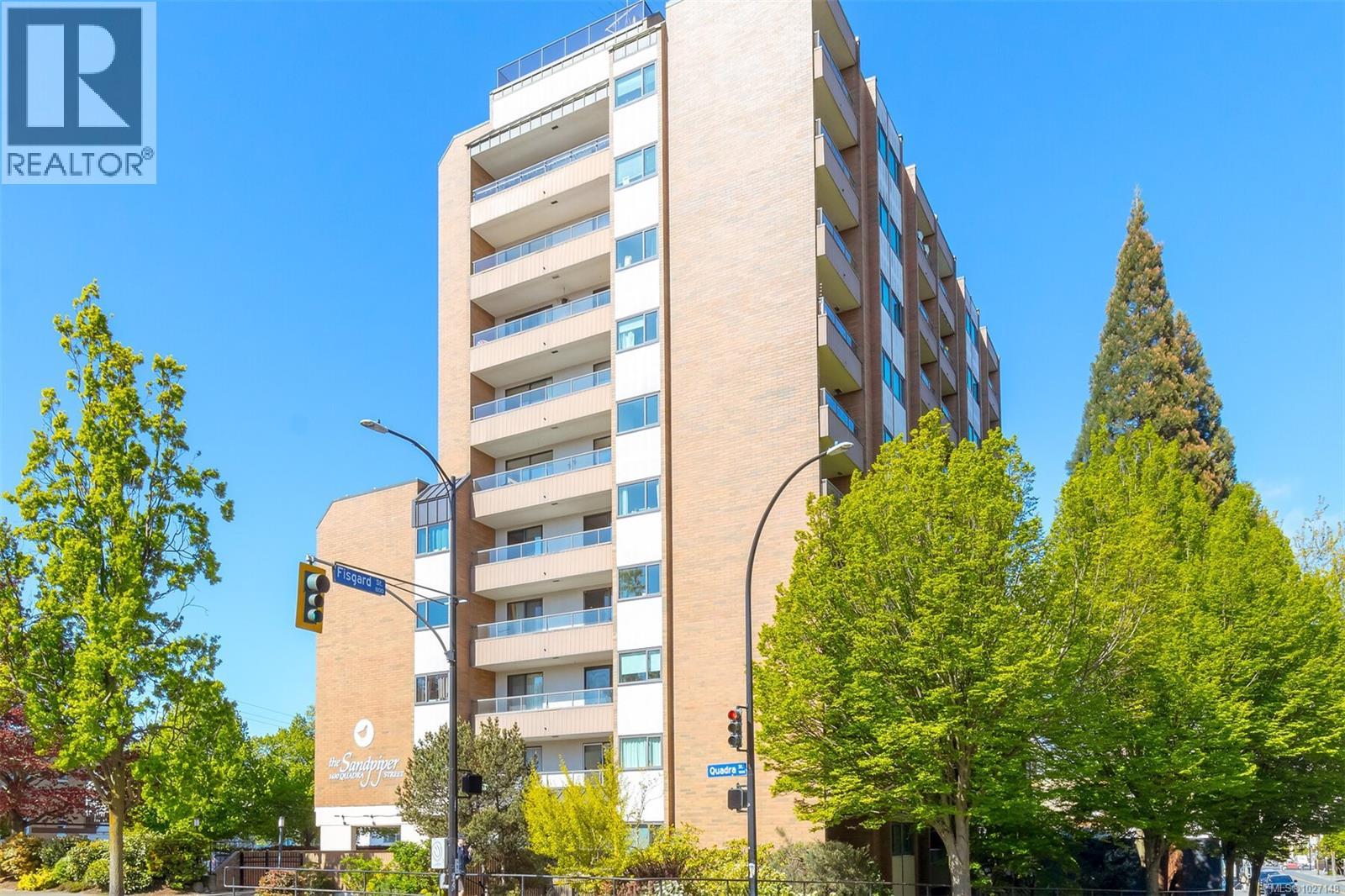 809 1630 Quadra Street, Victoria