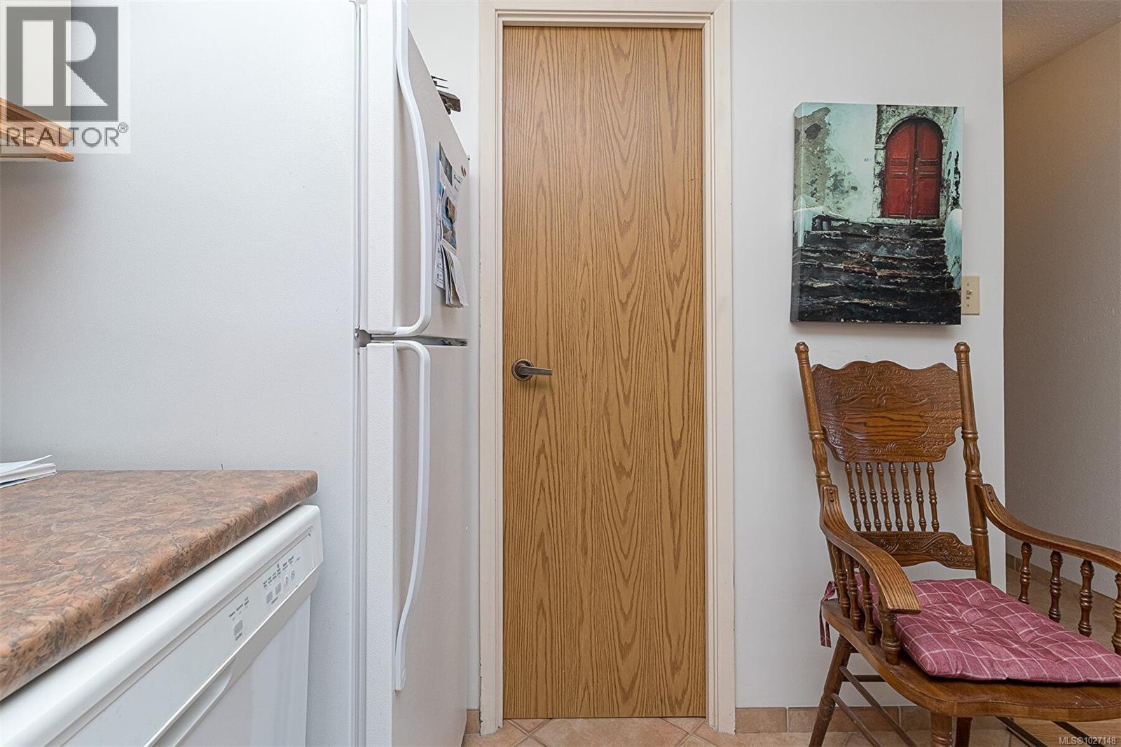 809 1630 Quadra Street, Victoria