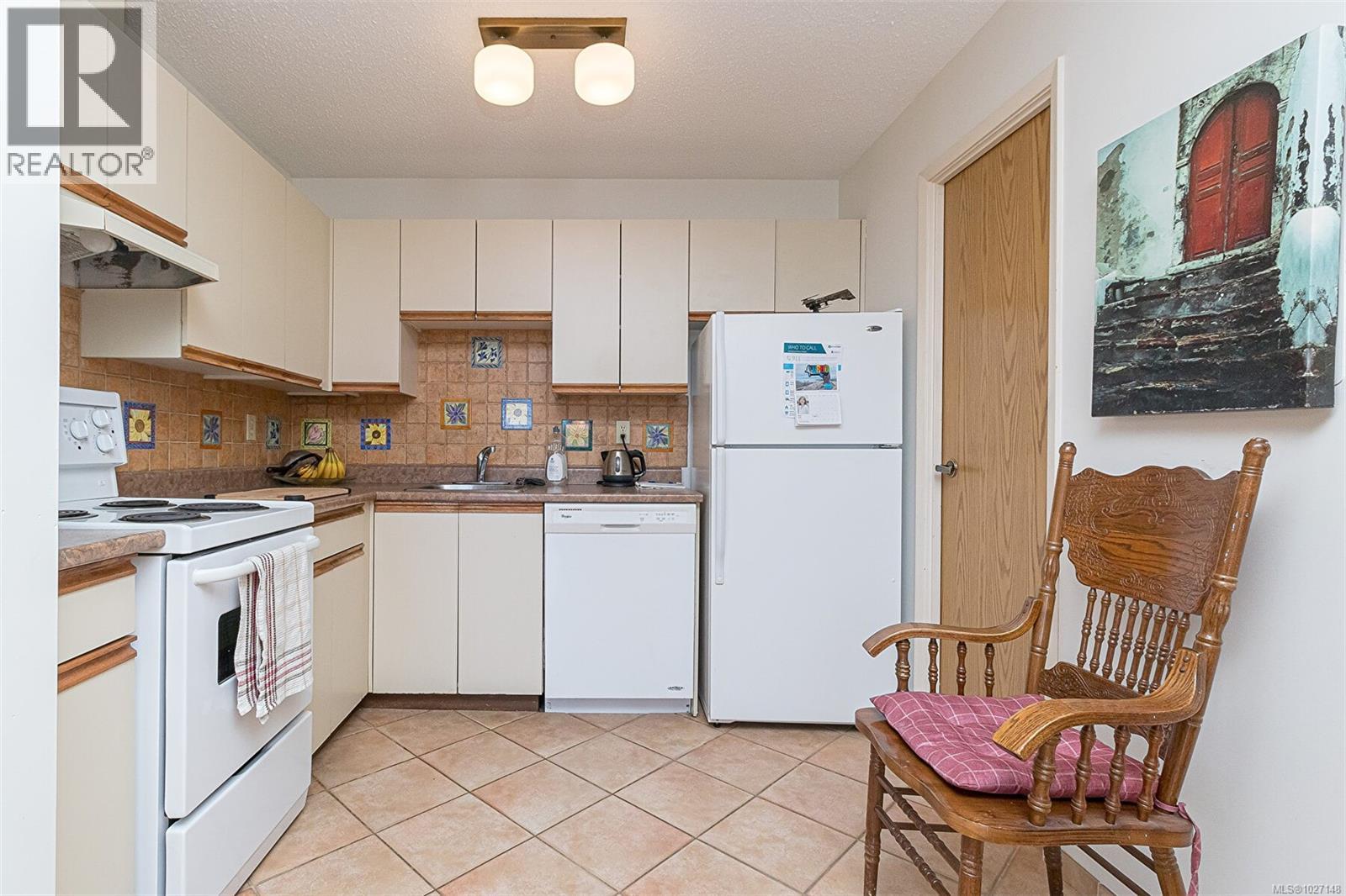 809 1630 Quadra Street, Victoria