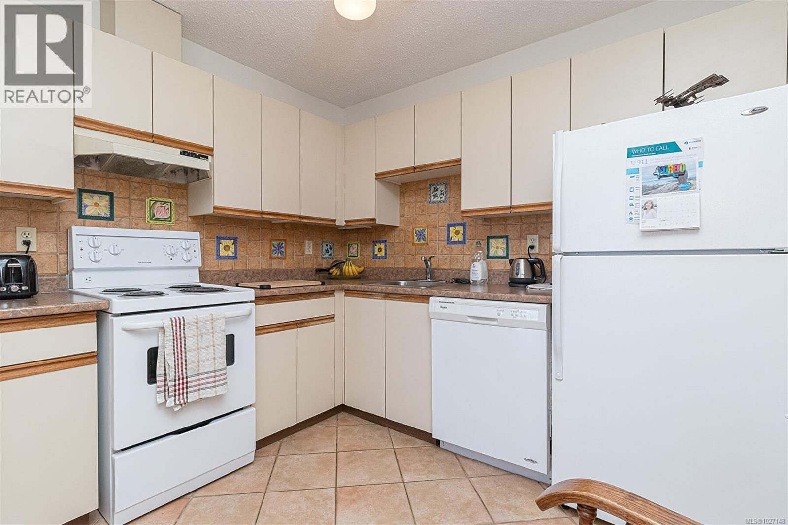 809 1630 Quadra Street, Victoria