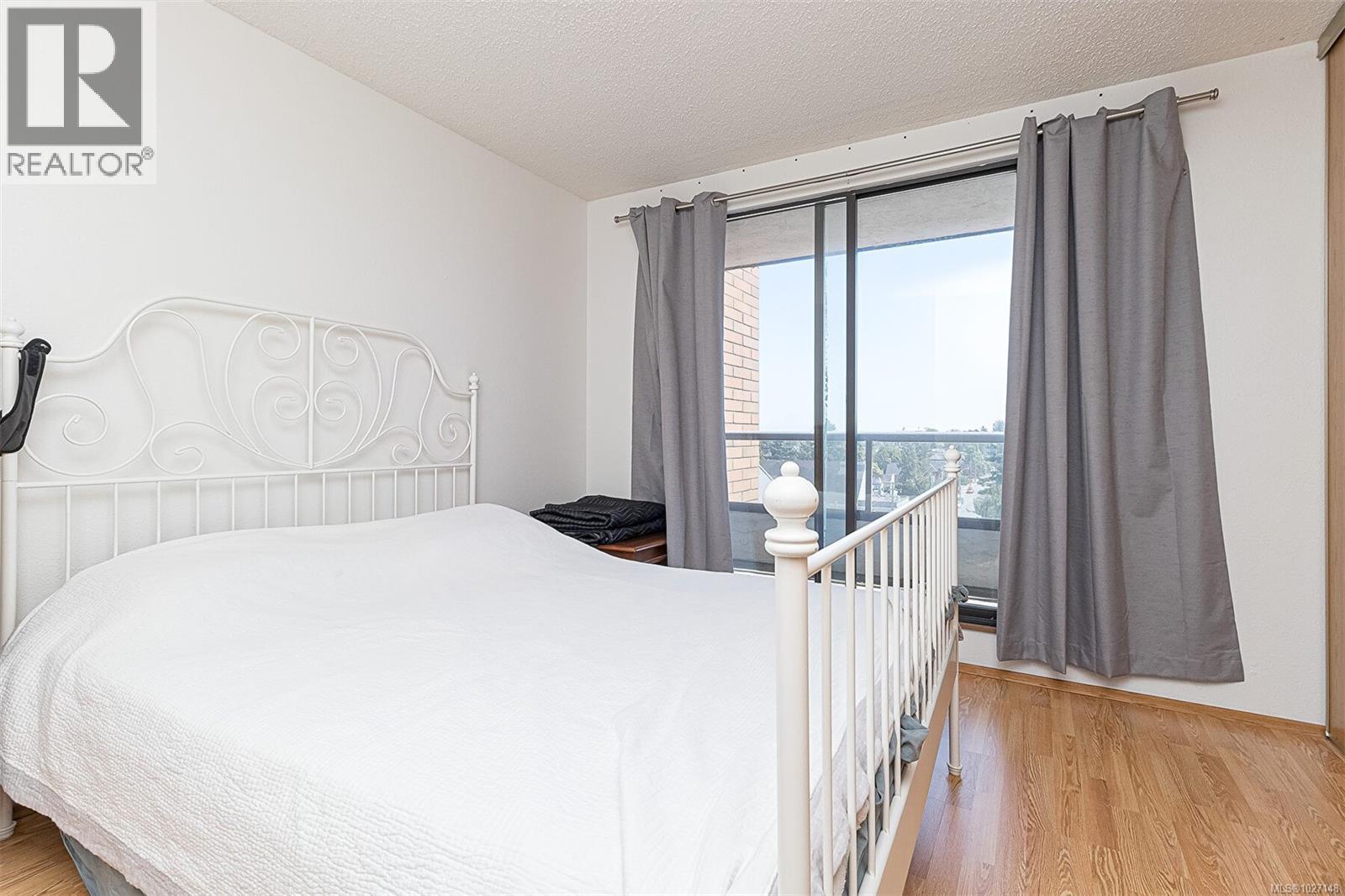 809 1630 Quadra Street, Victoria