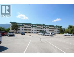 402 150 Skaha Place, Penticton