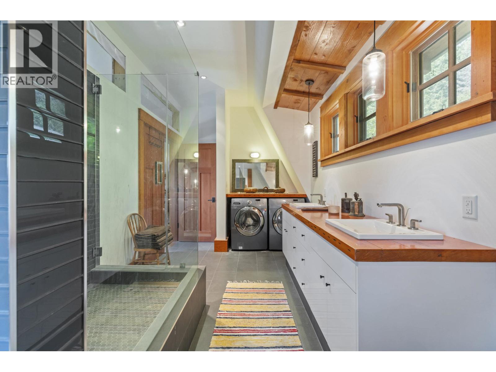 329 ESPLANADE ROAD, Keats Island