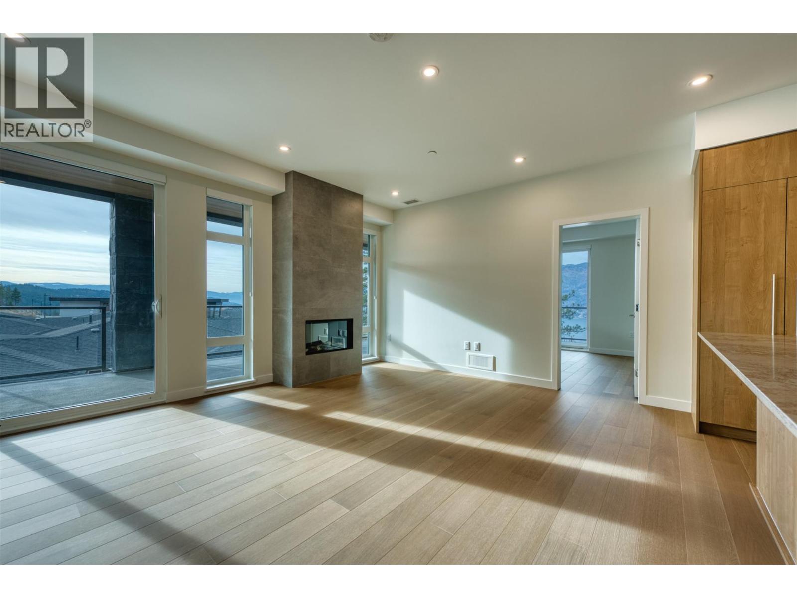 205 9652 Benchland Drive, Lake Country