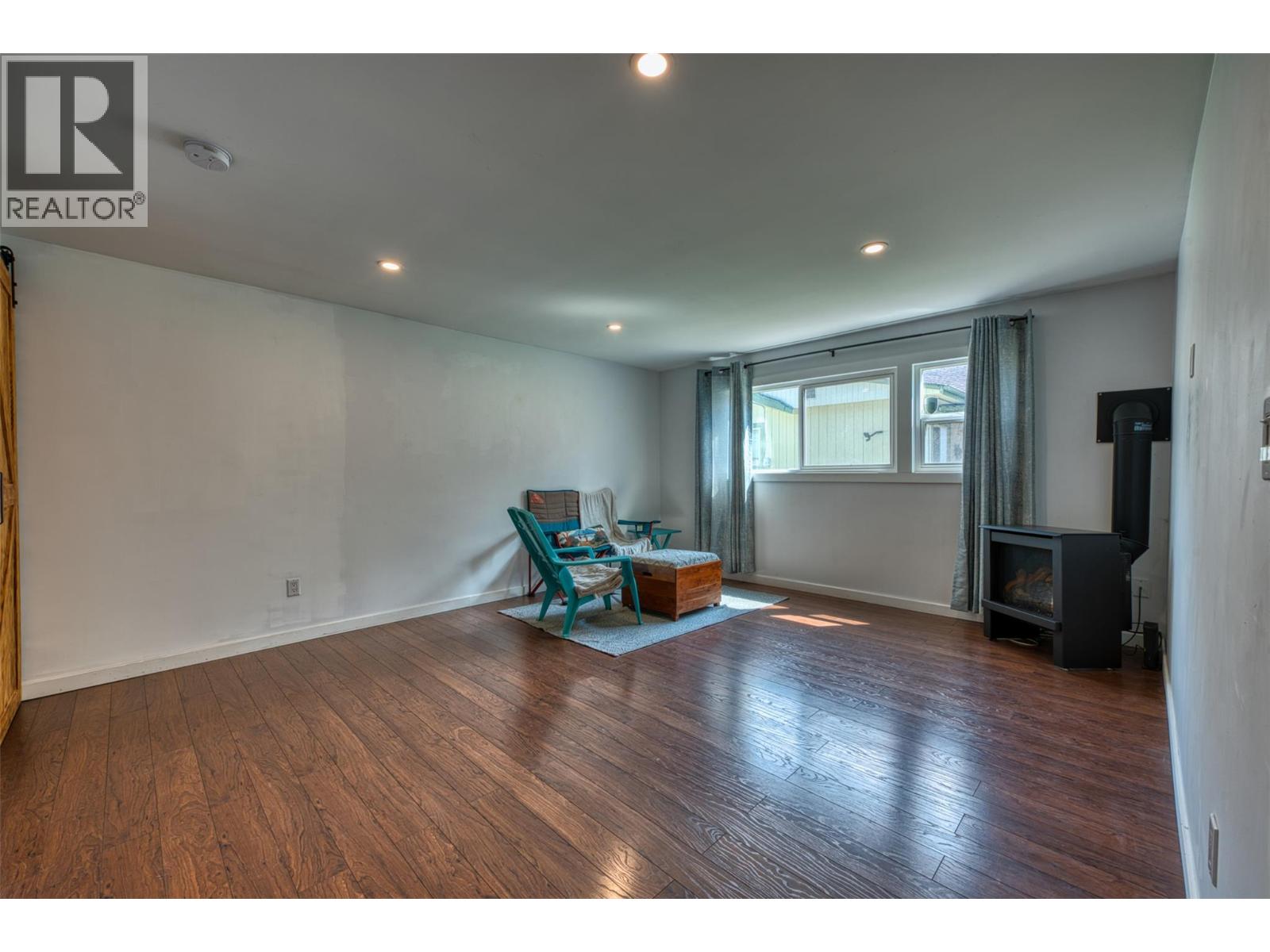  859 Lawson Avenue, Kelowna