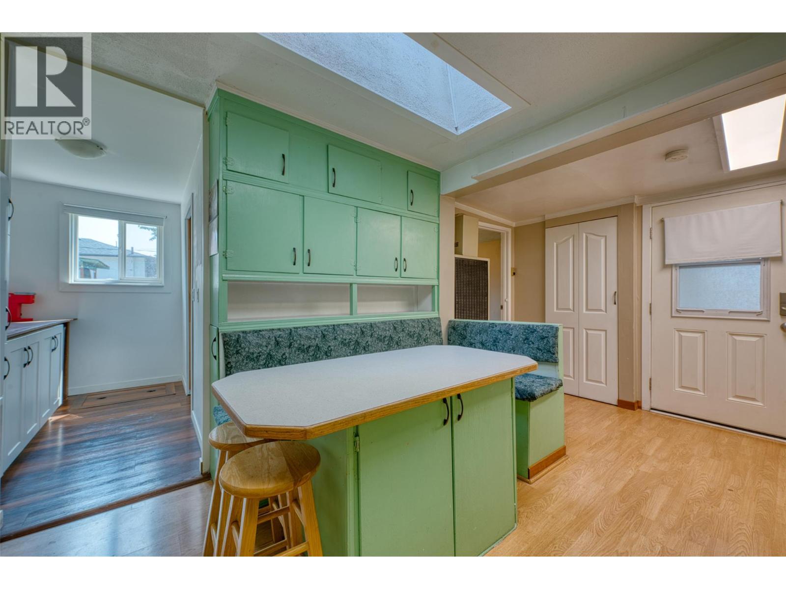  859 Lawson Avenue, Kelowna