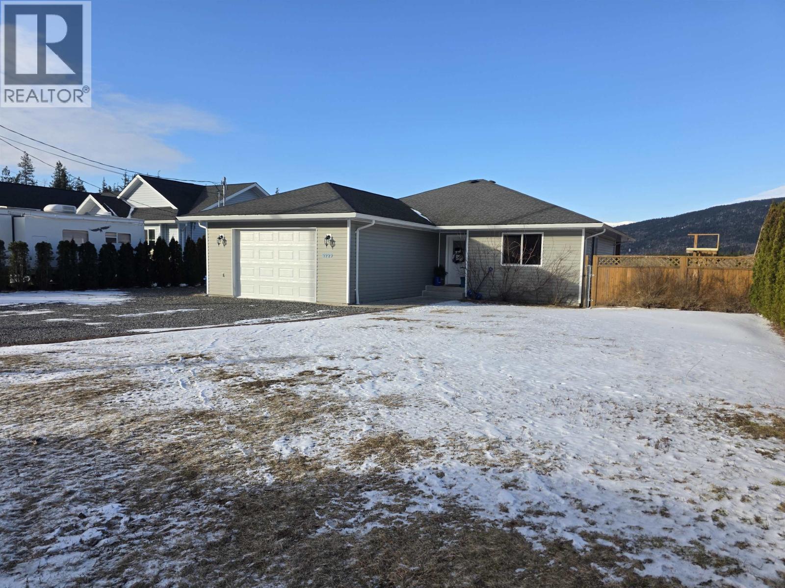 3727 DOBBIE Street, Terrace