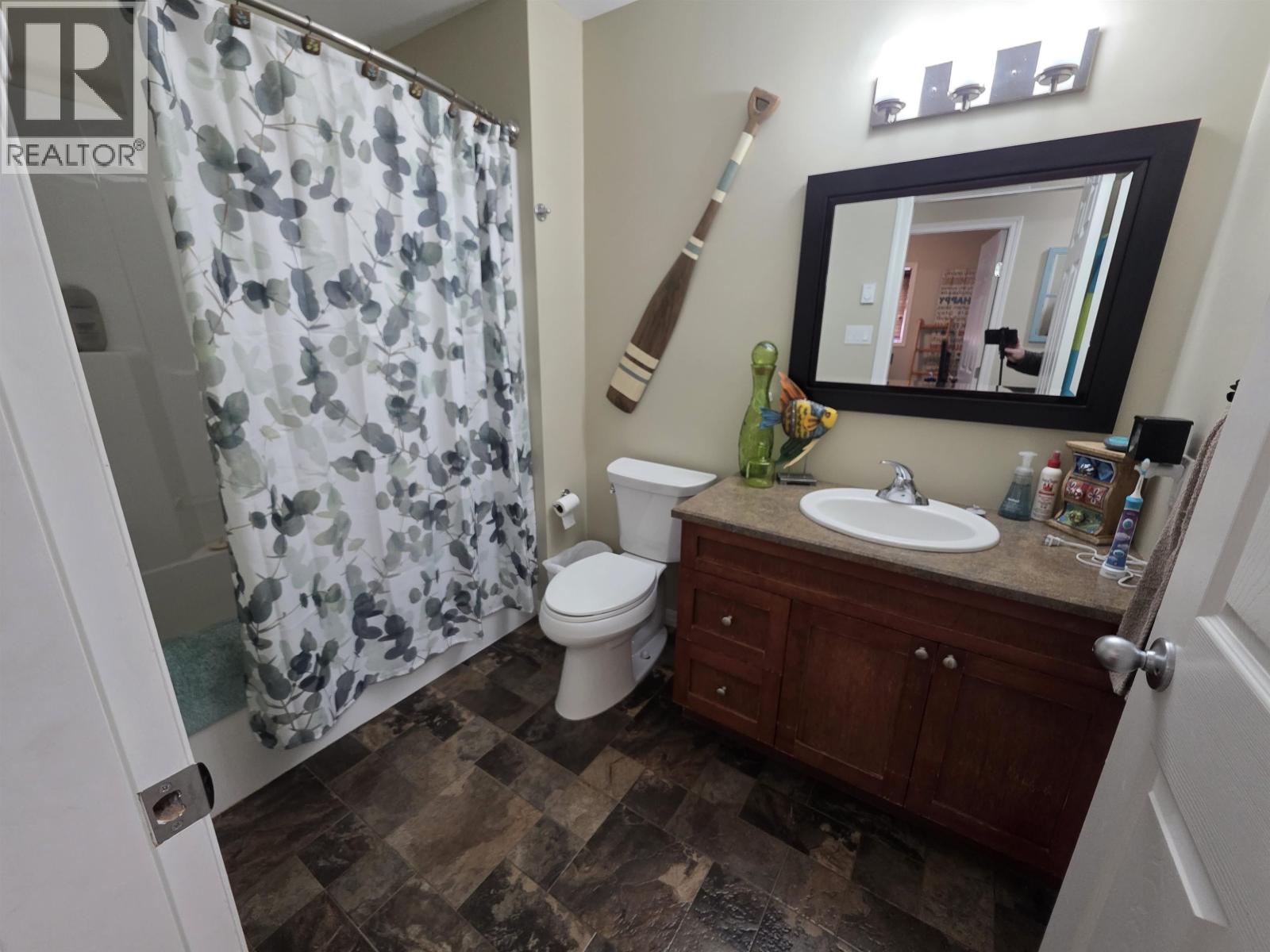 3727 DOBBIE Street, Terrace