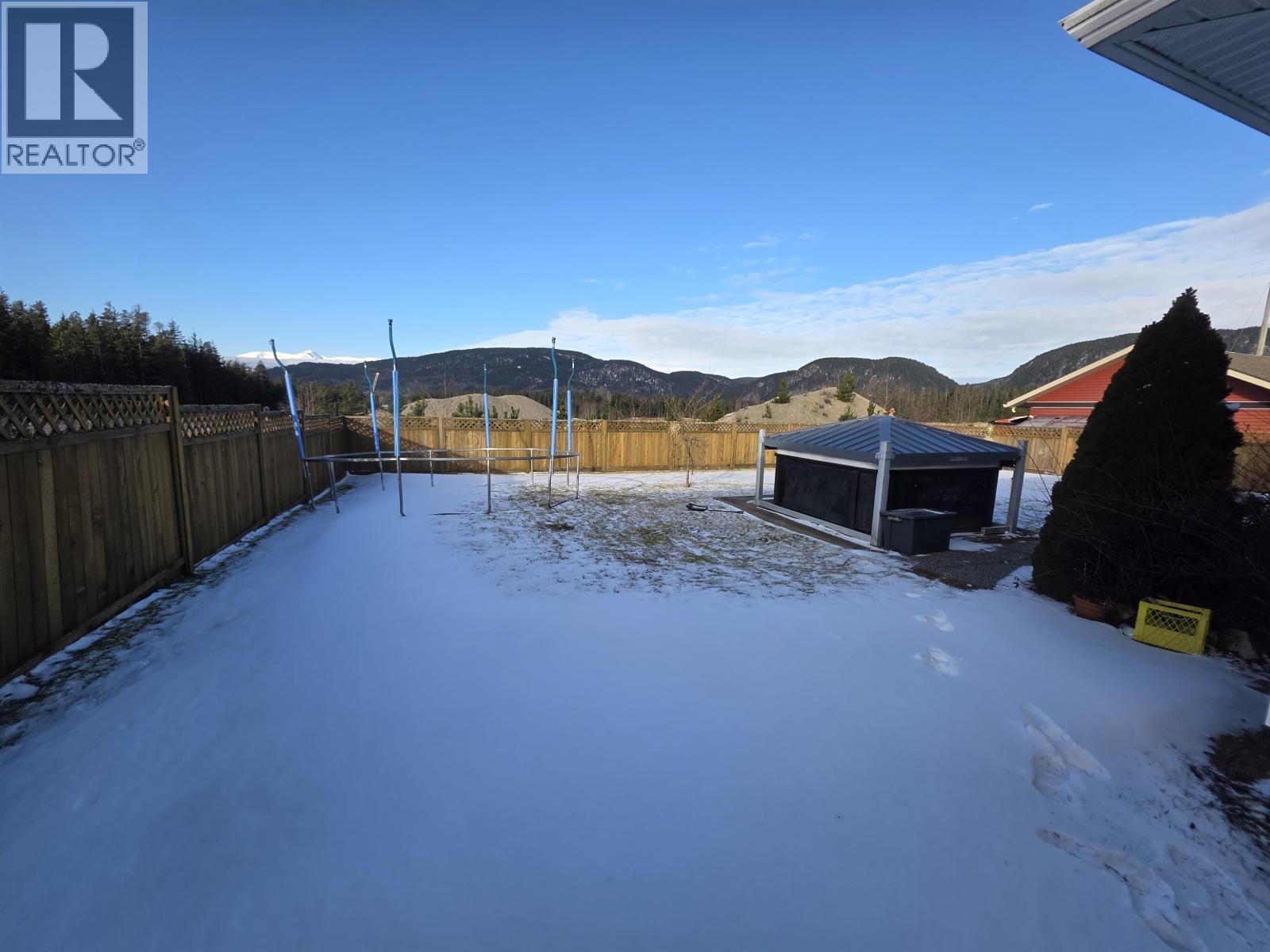 3727 DOBBIE Street, Terrace