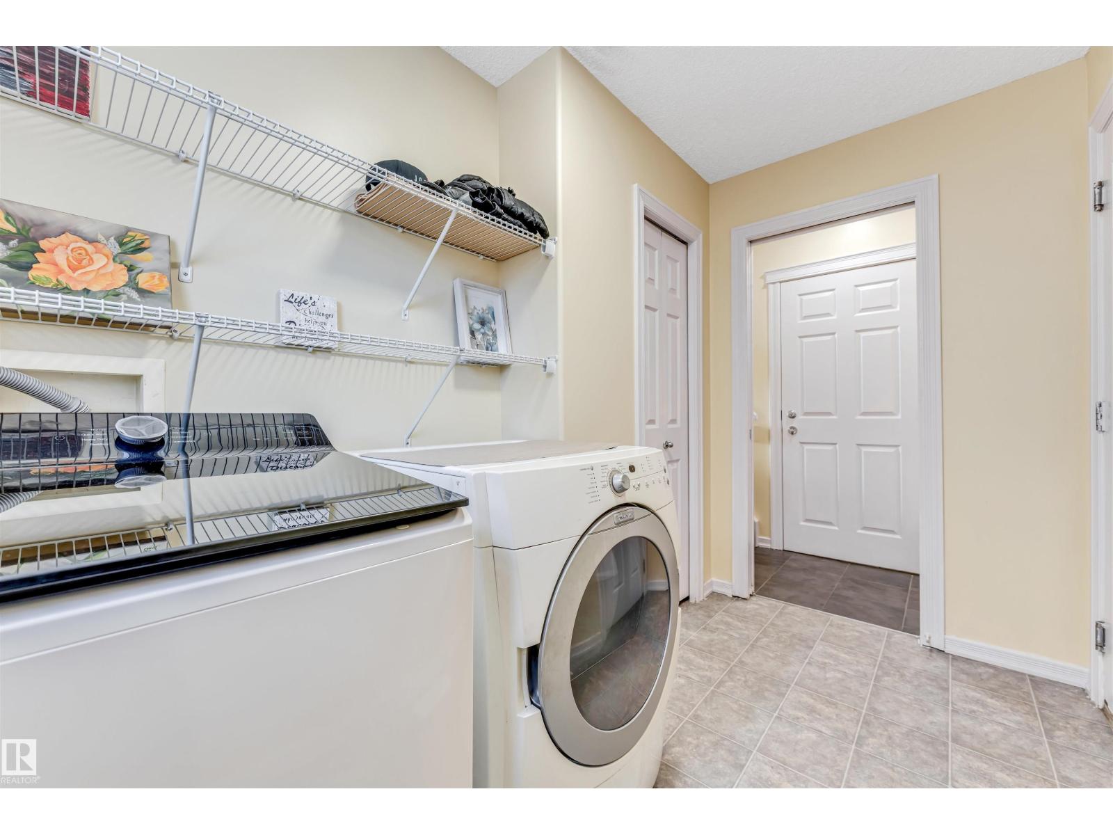 3449 28 ST NW - 37