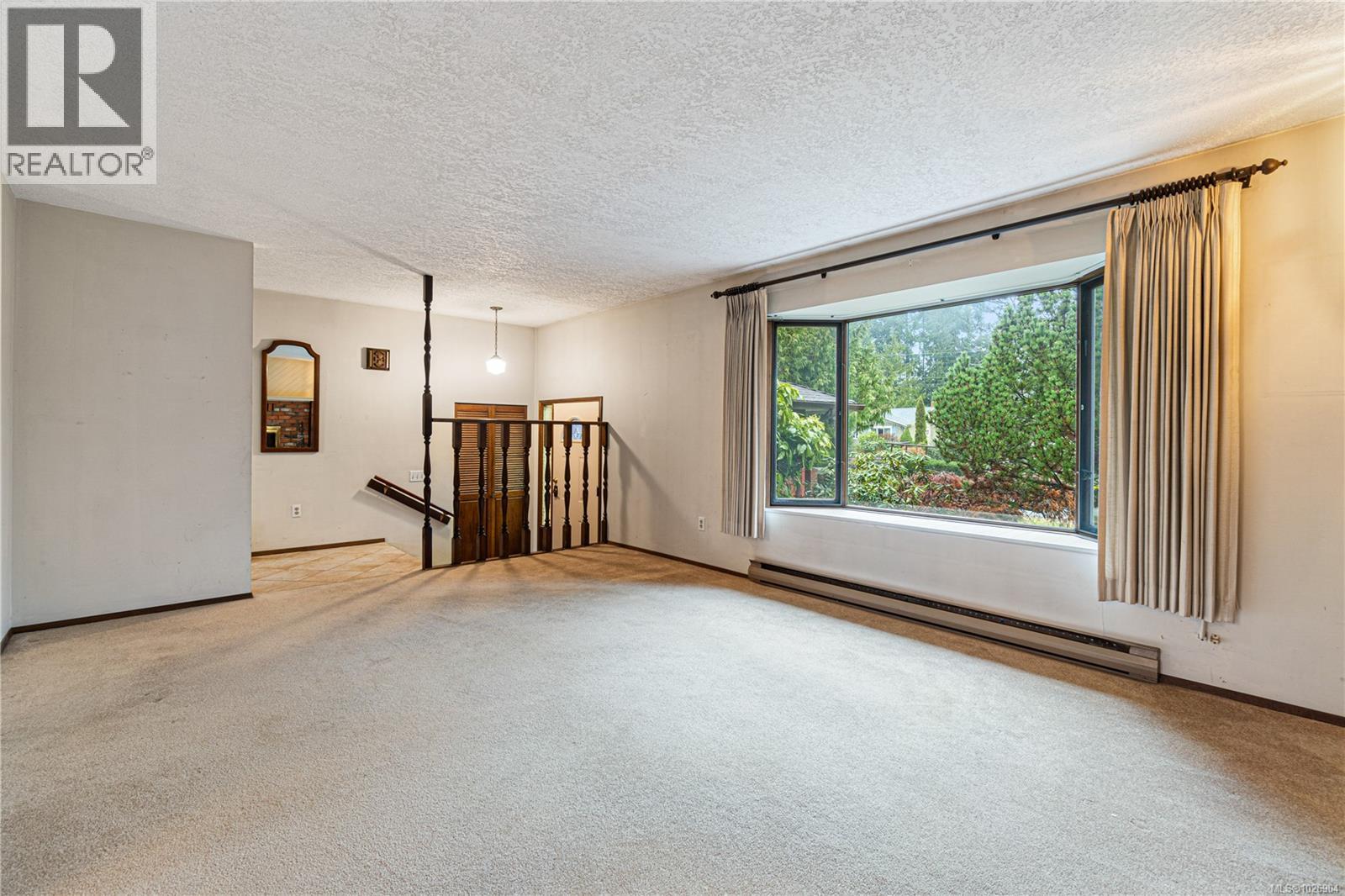 666 Tamarack Dr, Qualicum Beach