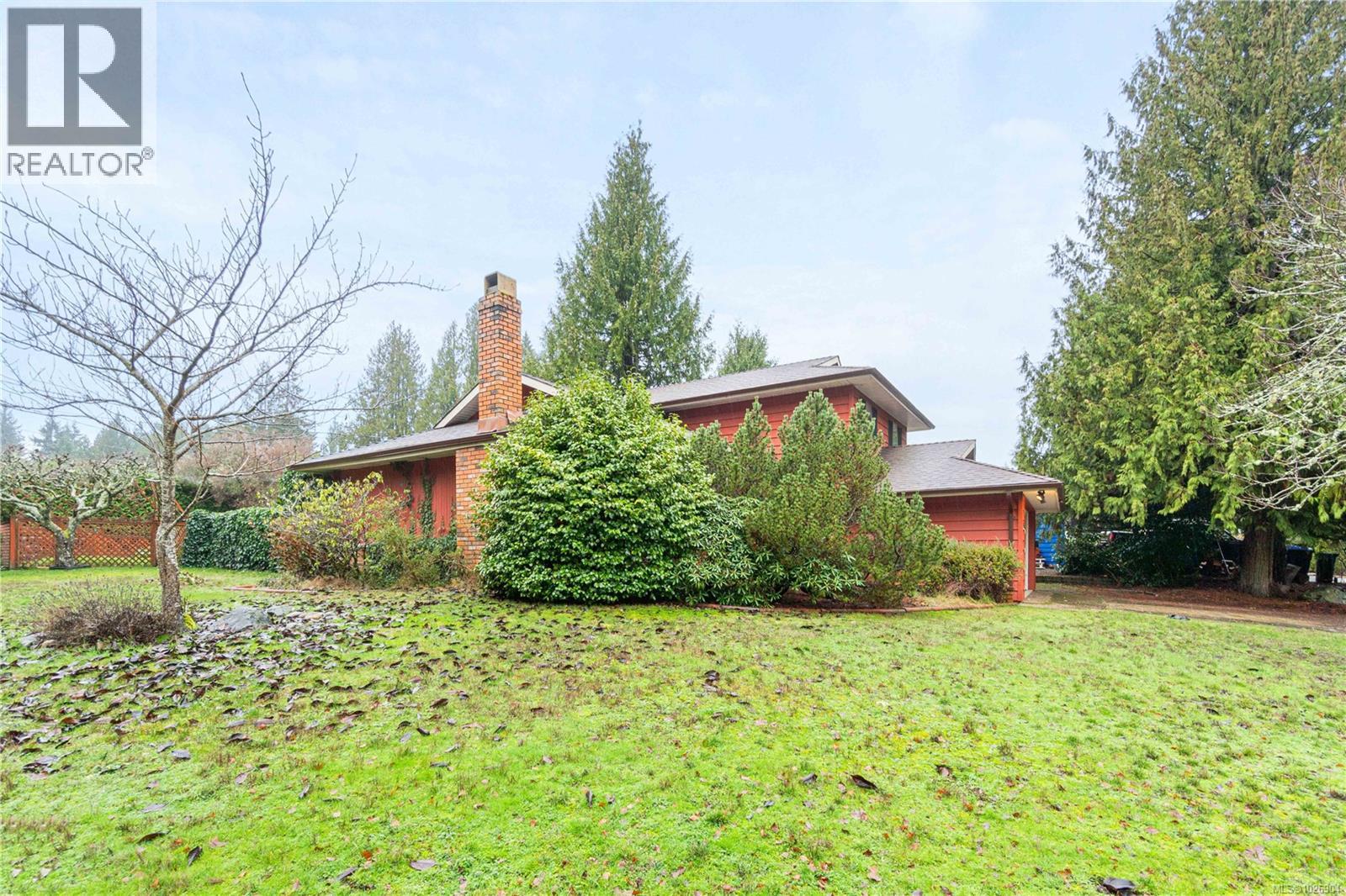 666 Tamarack Dr, Qualicum Beach