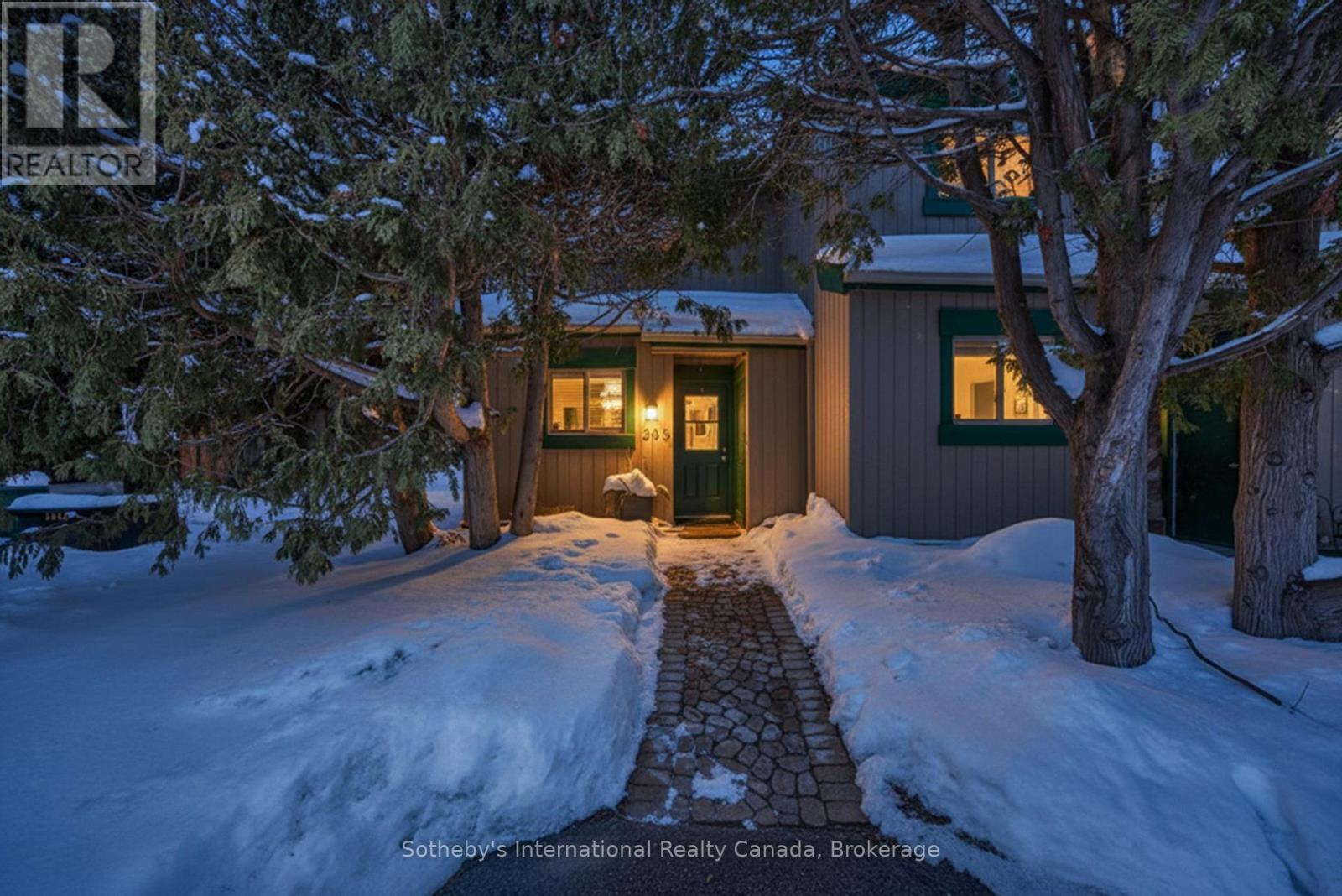 11 Harbour Street West 345