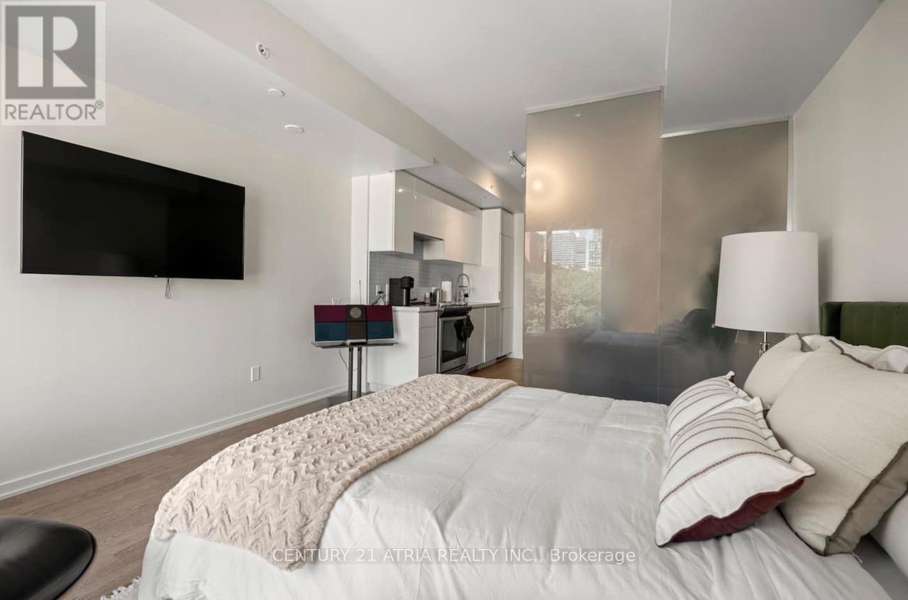 504 - 60 COLBORNE STREET - Photo 5 of 18, Toronto (Church-Yonge Corridor), Ontario