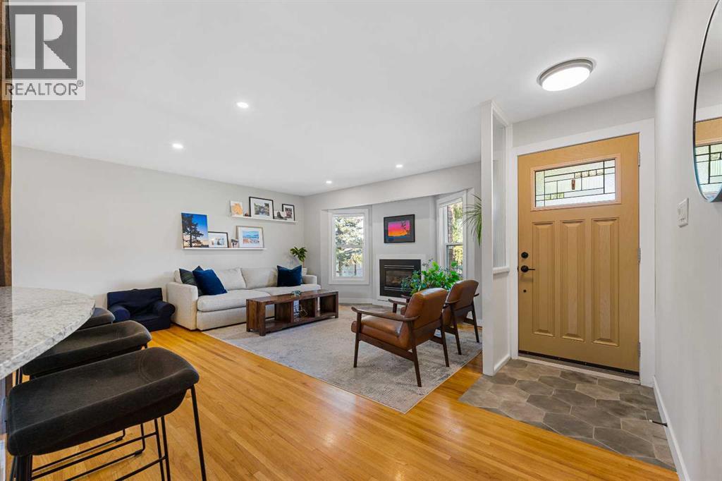 15 Fielding Drive SE - Photo 2 of 50, Calgary, Alberta