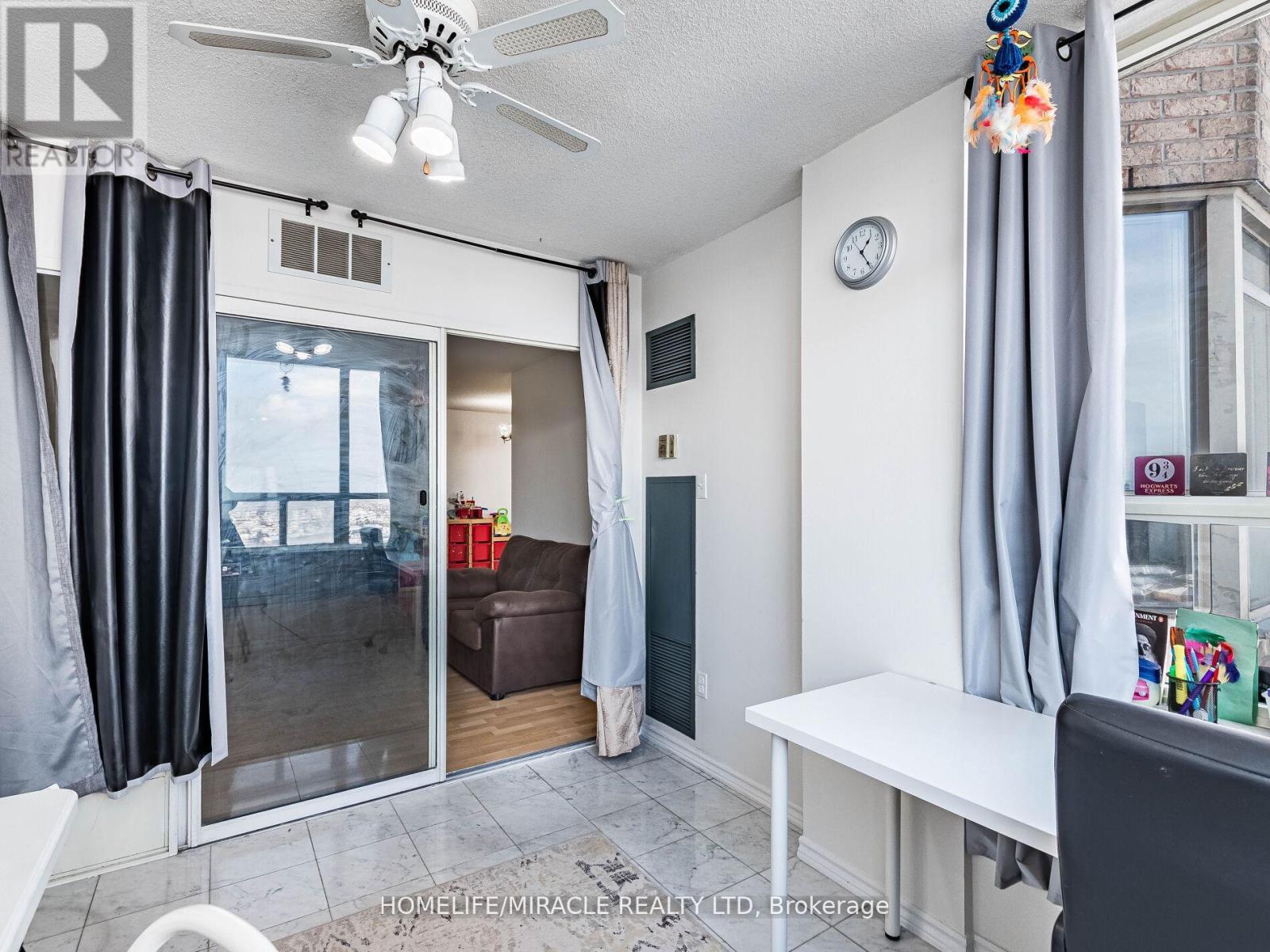#1809 30 MALTA AVENUE - 22