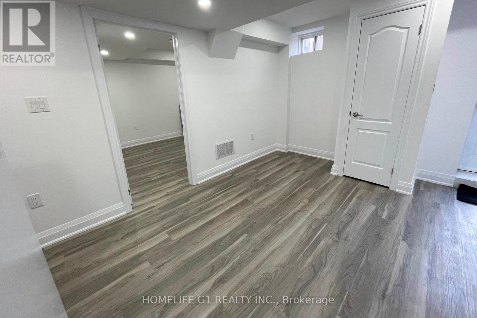 80 LOLA CRESCENT - Photo 3 of 13, Brampton (Northwest Brampton), Ontario