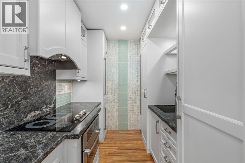 Single Family House for Sale in    Avenue SW Mission Calgary 