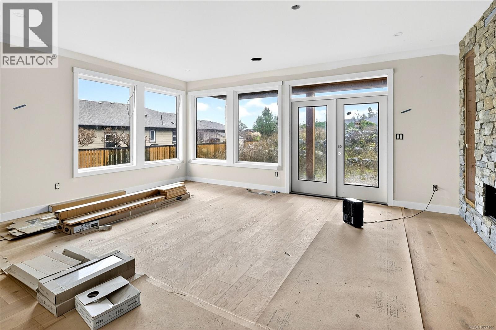  654 SENTINEL Drive, Mill Bay