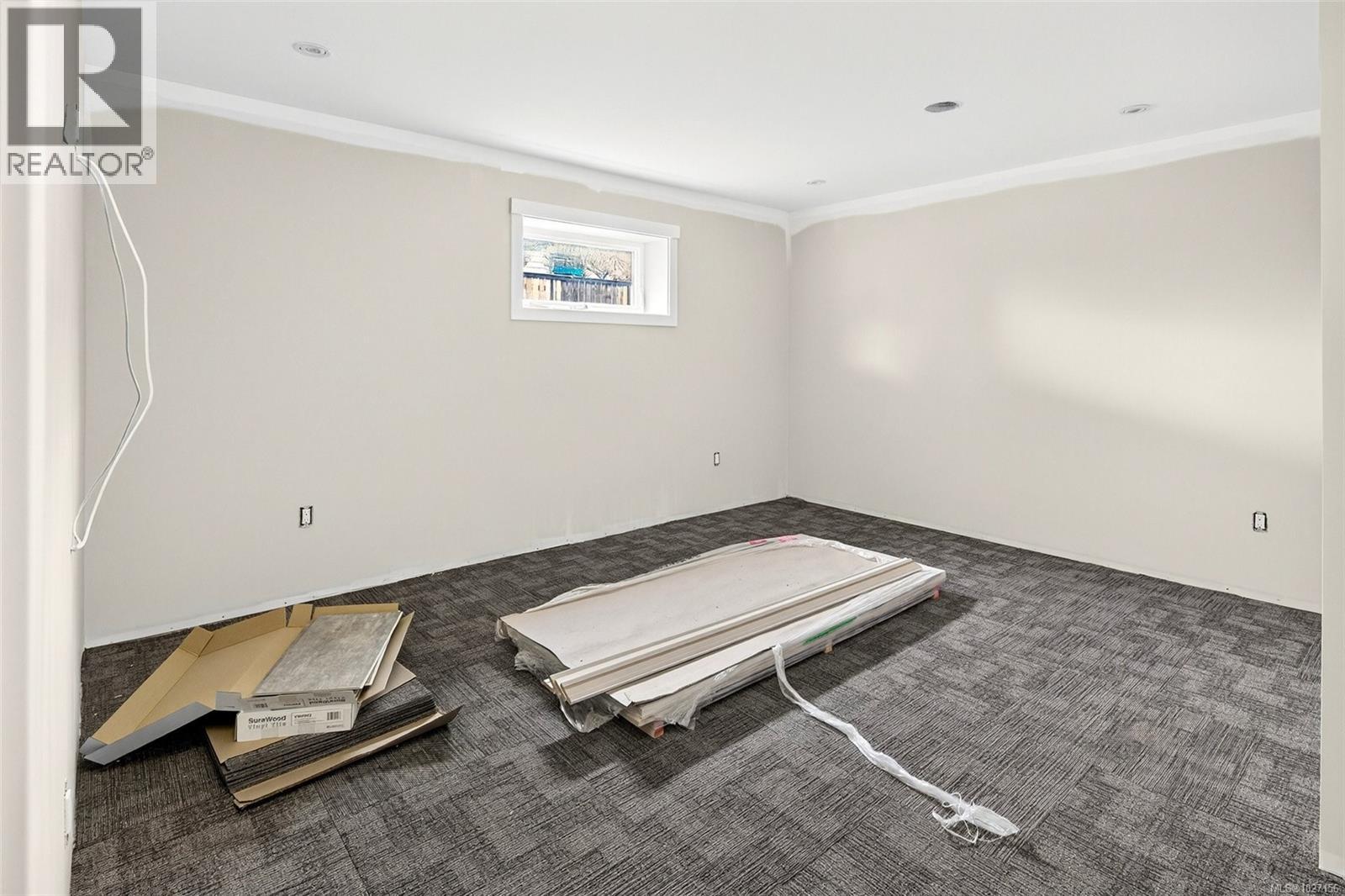  654 SENTINEL Drive, Mill Bay