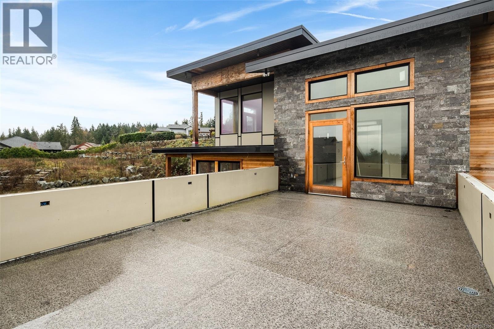  654 SENTINEL Drive, Mill Bay