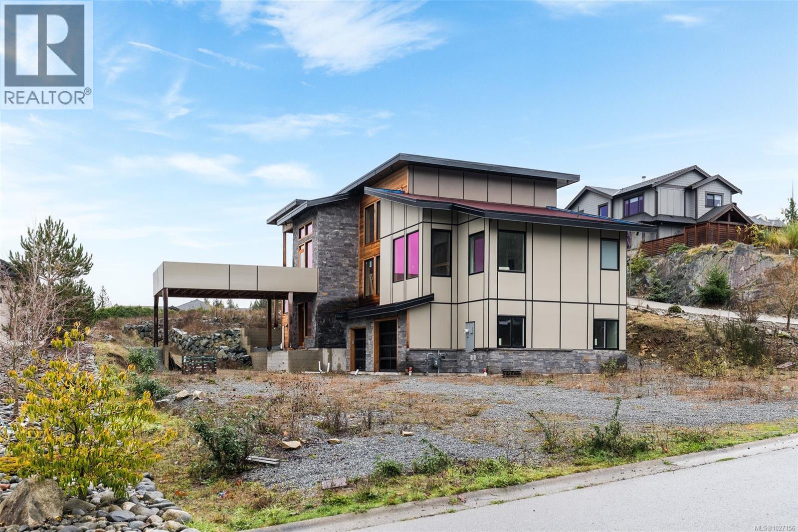  654 SENTINEL Drive, Mill Bay