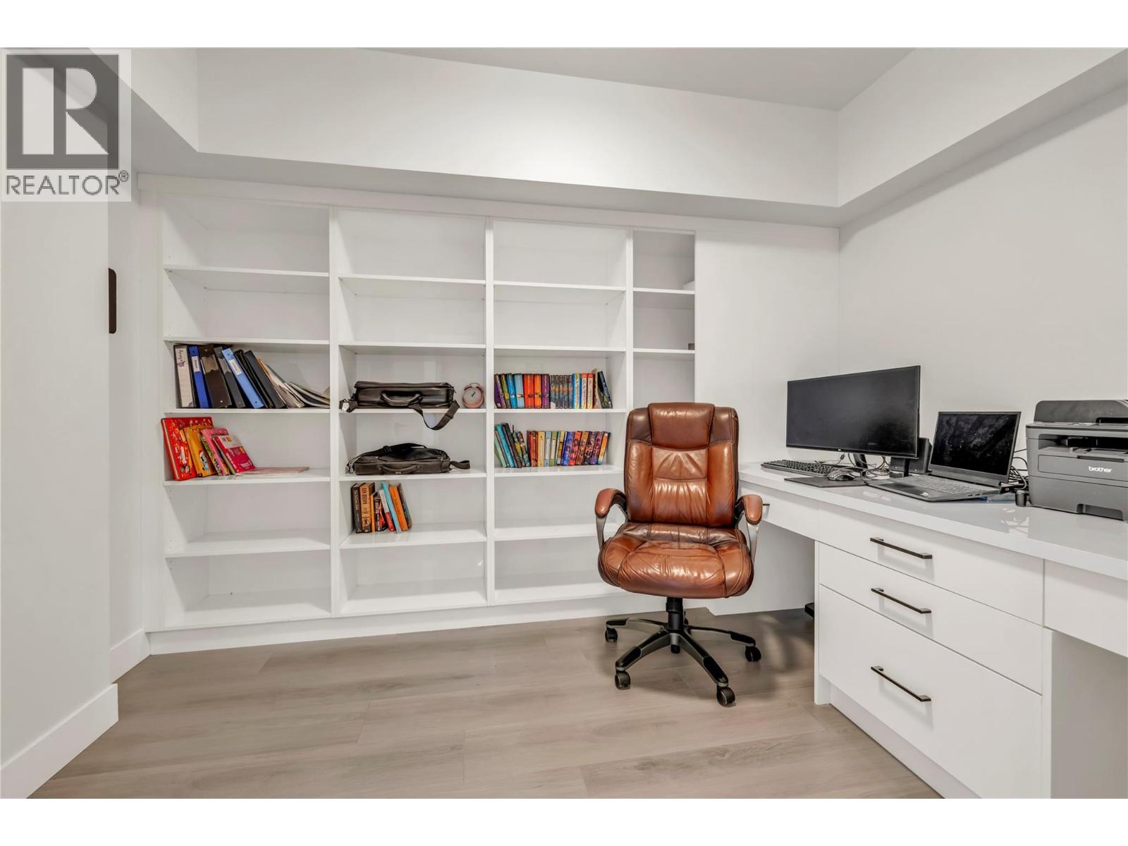 2719 HAWTHORN Drive, Penticton