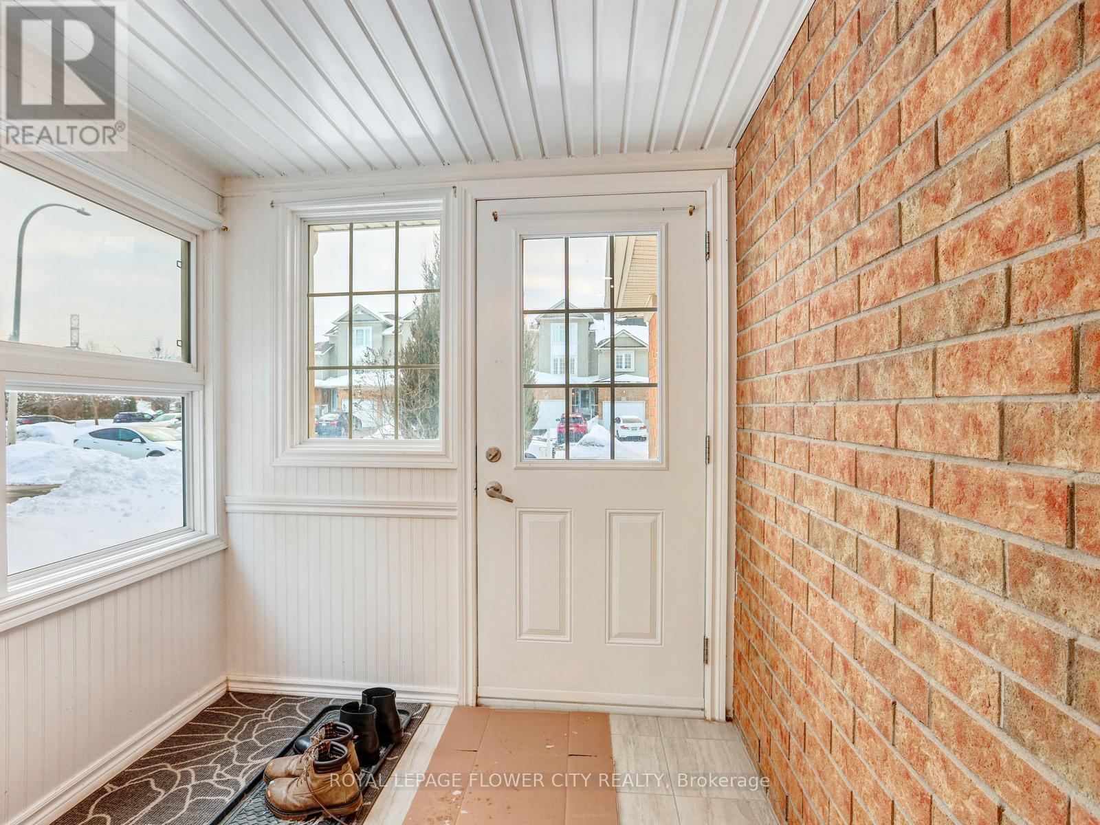 128 DONNENWERTH DRIVE - Photo 4 of 50, Kitchener, Ontario