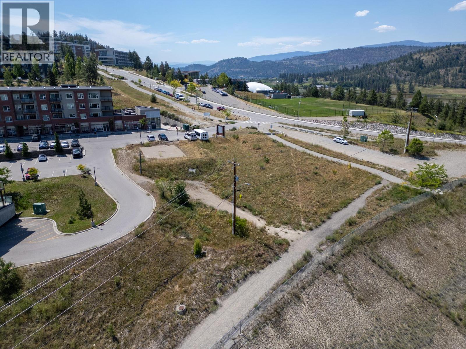  975 - 985 ACADEMY Way, Kelowna
