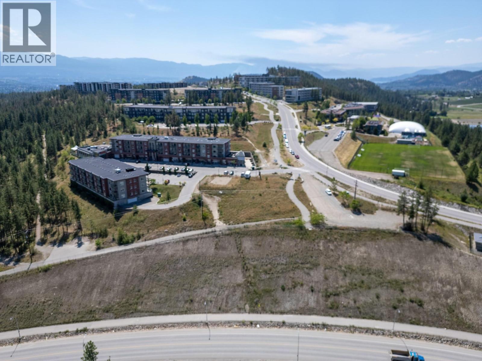  975 - 985 ACADEMY Way, Kelowna