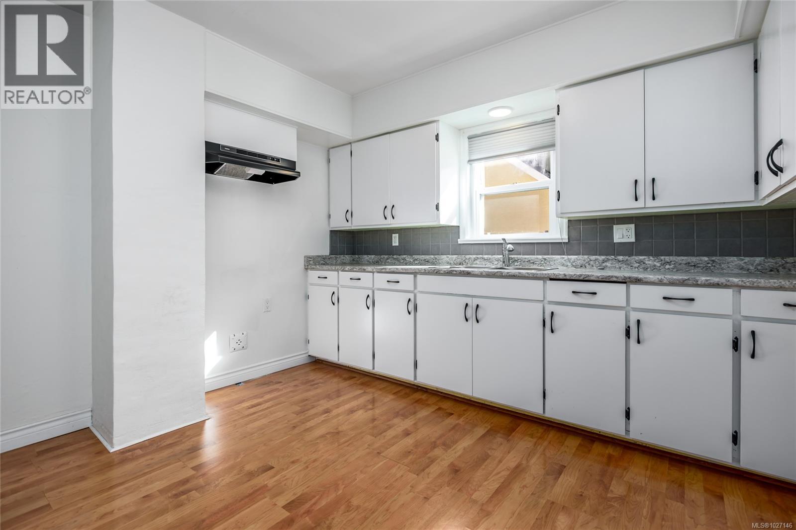 649 McPhee Ave - 13