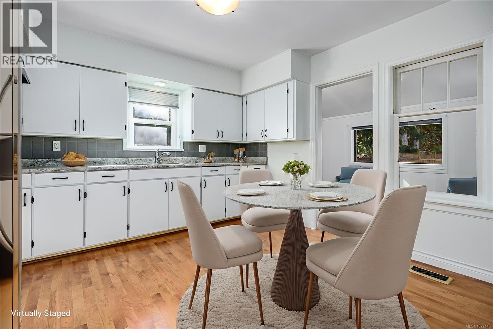 649 McPhee Ave - 12