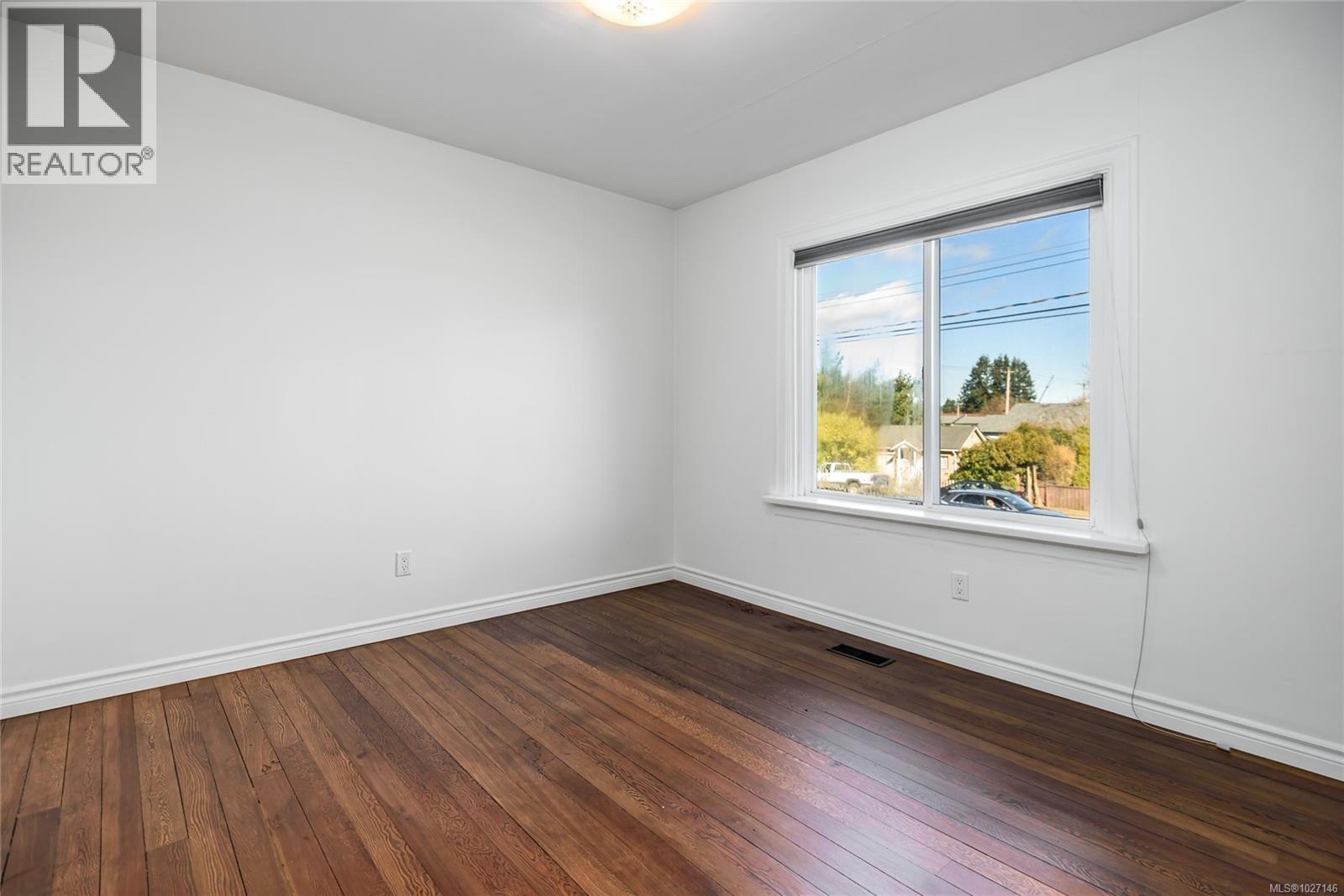 649 McPhee Ave - 18