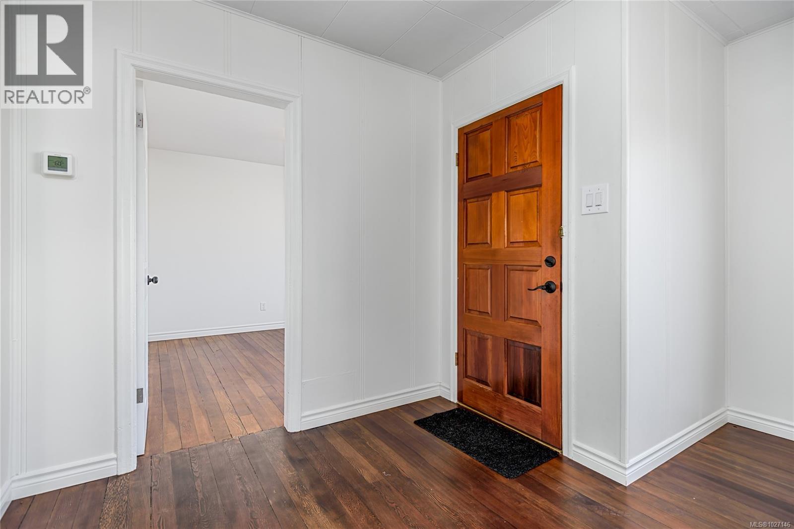 649 McPhee Ave - Photo 3 of 39, Courtenay, British Columbia