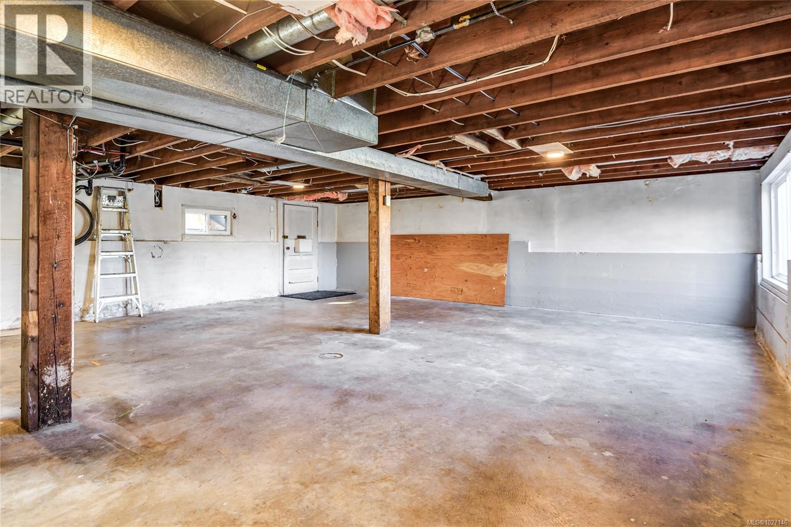 649 McPhee Ave - 28