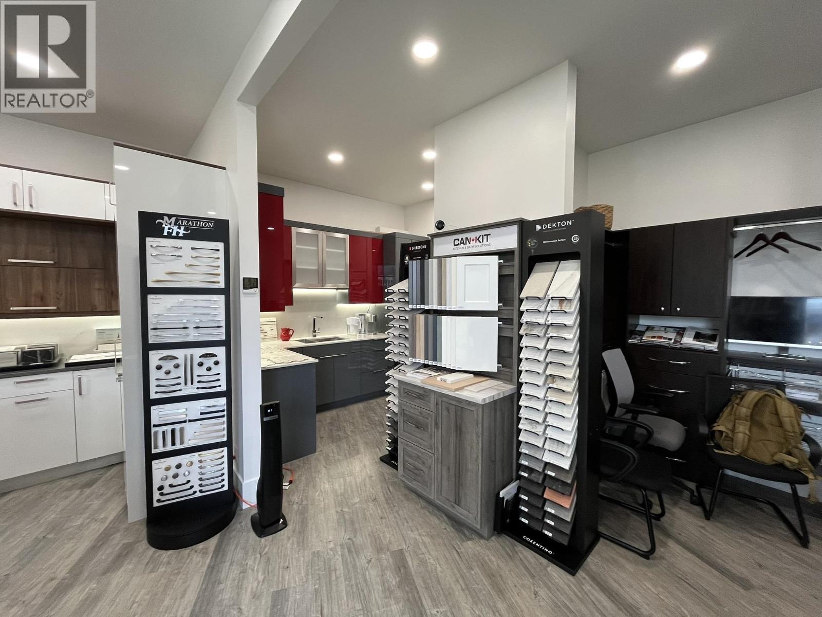 6 20214 LOUGHEED HIGHWAY, Maple Ridge