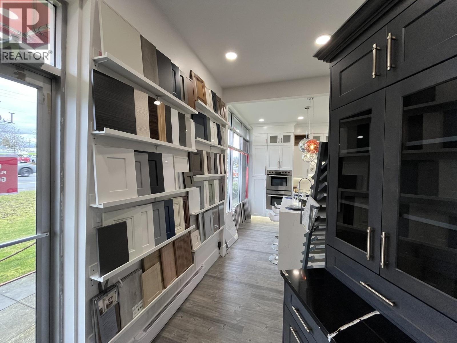 6 20214 LOUGHEED HIGHWAY, Maple Ridge