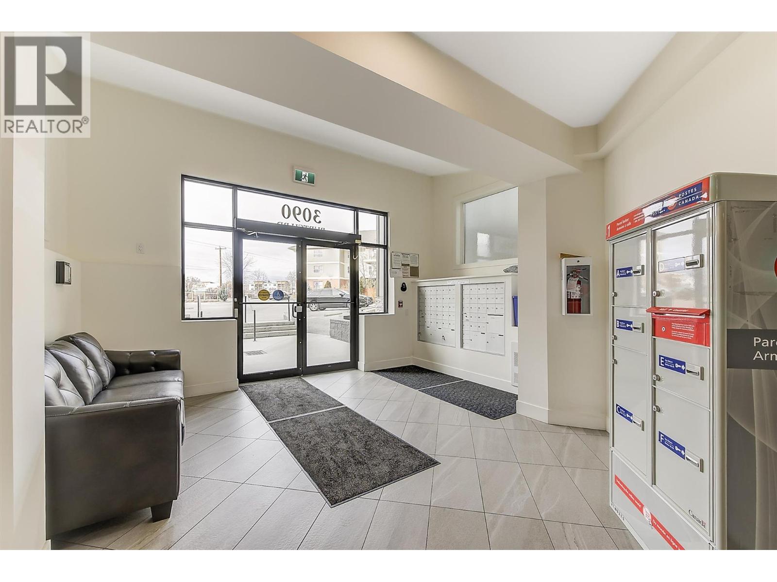 201 3090 Burtch Road, Kelowna