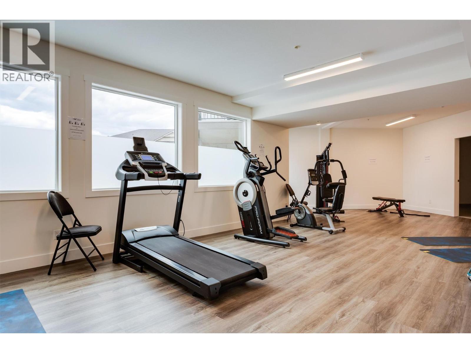 201 3090 Burtch Road, Kelowna