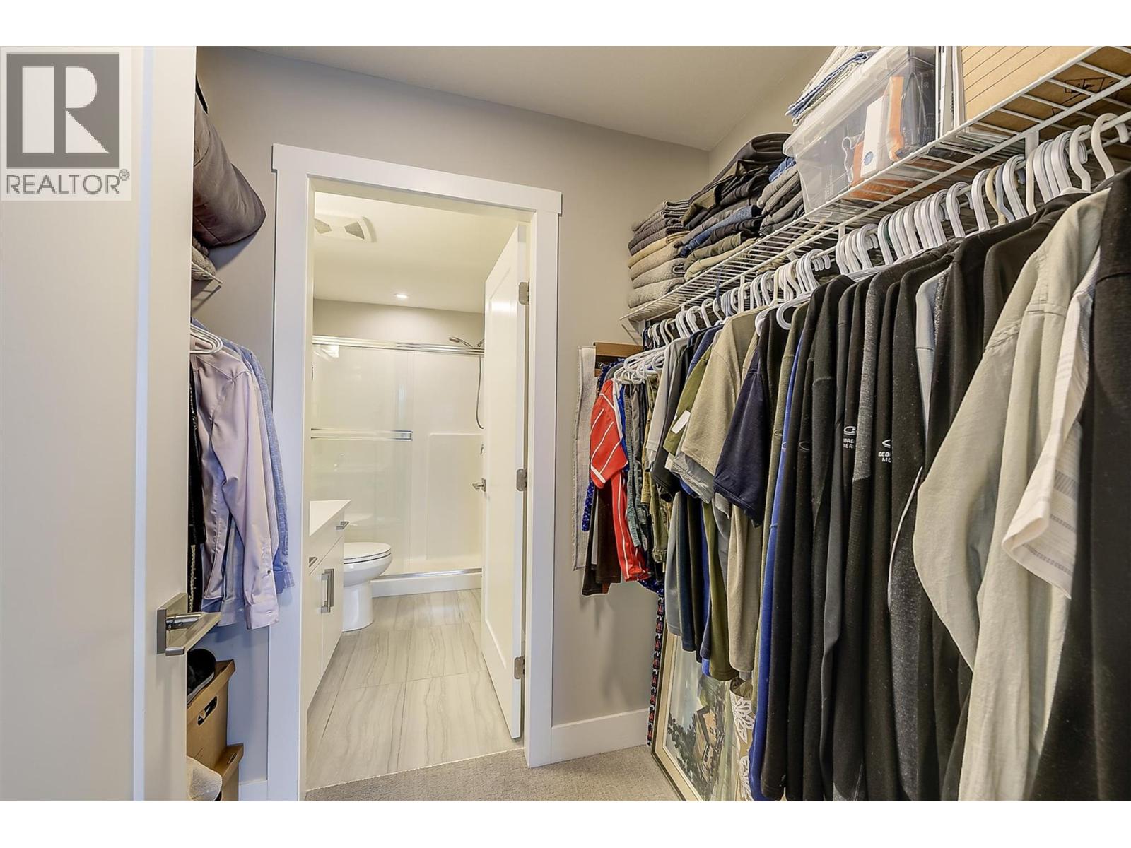 201 3090 Burtch Road, Kelowna