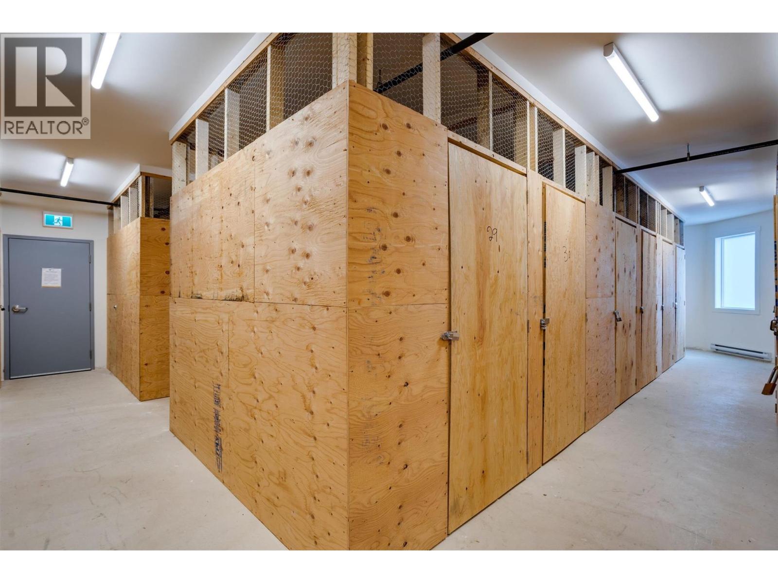 201 3090 Burtch Road, Kelowna